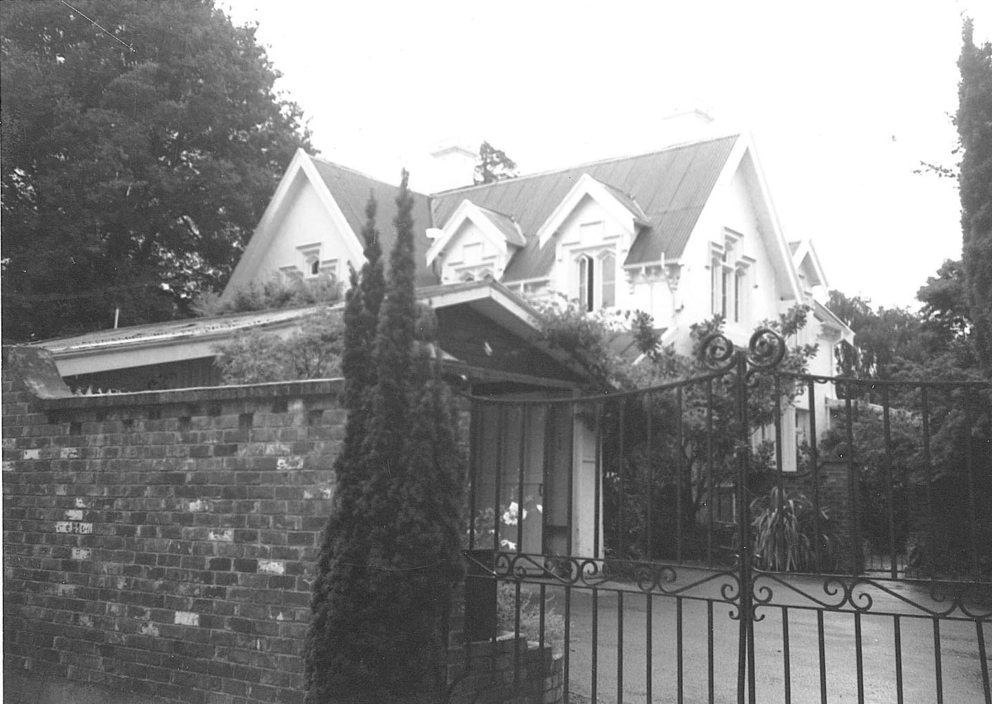 Register Records for Hagley House, 6 Wood Lane, Christchurch